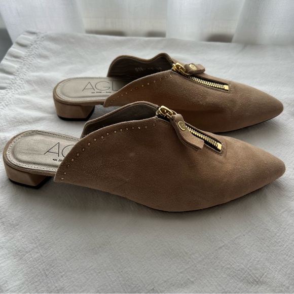 New AGL Microstudded Top Zip Suede Mule in Tan - Picture 2 of 12